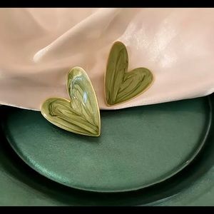 Heart Modelling Metal Earrings